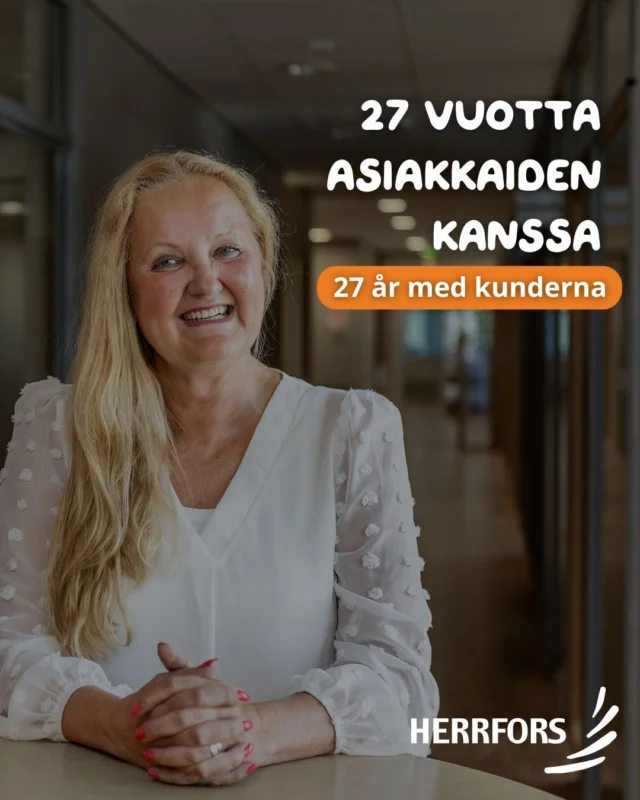 (FI/SVE) ”Kuuntelemisen taito on paras ominaisuus.”⁠
⁠
Jo 27 vuotta Herrforsilla työskennellyt myyntipäällikkö Jaana Gäddnäs tietää, mitä asiakkaat haluavat, ja mitä he tarvitsevat. Hänen tärkein työkalunsa on edelleen puhelin, ja työn paras puoli on mahdollisuus oppia uutta joka päivä.⁠
⁠
✨️Lue Katternö-lehdessä julkaistu artikkeli Jaanasta nyt Herrforsin nettisivuilta!⁠
⁠
//⁠
⁠
"Konsten att lyssna är den bästa egenskapen."⁠
⁠
Efter 27 år på Herrfors vet försäljningschef Jaana Gäddnäs vad kunderna vill ha, och vad de behöver. ⁠
Telefonen är fortfarande hennes viktigaste verktyg, och det bästa med jobbet är att man lär sig nytt hela tiden.⁠
⁠
✨️Läs artikeln om Jaana från Katternötidningen på vår webbplats!