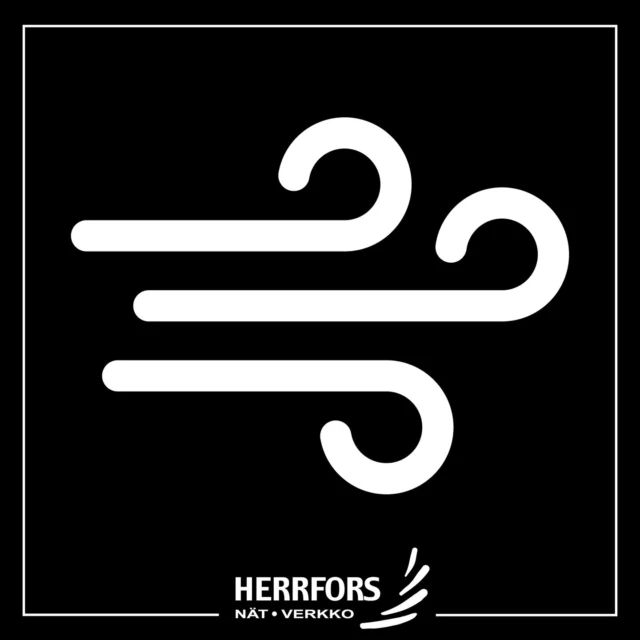 3.1.2026 klo 10:00⁠
(SVE & ENG kommenttikentässä)⁠
⁠
Sähköttä olevien asiakkaiden määrä on tällä hetkellä 37. Lähes koko henkilöstömme sekä useat kaivuurakoitsijat ovat jälleen työssä tänään, painopisteen ollessa Teerijärvellä. Eilen havaitsimme useita kohteita, joissa pienjänniteverkko on vaurioitunut niin pahoin, että on jouduttu rakentamaan kokonaan uusia pylväitä ja johtoja. Vastaavanlaisia tilanteita voi ilmetä myös muualla verkkoalueella.⁠
⁠
‼️Huomioittehan, että kytkentätöiden yhteydessä voi esiintyä lyhyitä sähkökatkoja, kun korjattuja linjoja otetaan käyttöön.⁠
⁠
Tavoitteenamme on, että kaikki vakituiset asunnot saavat sähköt palautettua vielä tänään. Osa vapaa-ajan asunnoista jää ensi viikolle. Tämän jälkeen raivaustyöt jatkuvat vielä arviolta muutaman viikon ajan.⁠
⁠
⚠️Olemme havainneet myös nollavikoja joillakin asiakkailla sähkön palauttamisen jälkeen. Tämä on erittäin vaarallinen tila. Ohjeet nollavian tunnistamiseen ovat saatavilla erikseen. Nollavikaa epäiltäessä on tärkeää kytkeä pääkytkin pois päältä. Kun kaikilla asiakkailla on sähköt, jatkamme nollavikojen korjaamista.⁠
⁠
Tilanne alueittain: ⁠
⁠
🔹Maksamaa, Oravainen⁠
-Oravaisissa yksi työryhmä korjaa nollavikoja ja vaihevikojen aiheuttamia ongelmia⁠
- Yksittäisiä vapaa-ajan asuntoja on vielä ilman sähköä, kaikki vakituiset asunnot on kytketty⁠
⁠
🔹Teerijärvi⁠
- Varasyöttö Elenialta järjestetään Inasta Småböndersiä kohti⁠
- Yksi ryhmä pystyttää uutta pylvästä Vetiliin johtavalla linjalla, johtimet viimeistellään ensi viikolla.
- Mitterstvikeniin rakennetaan kokonaan uusi linja, jonka arvioidaan valmistuvan tänään⁠
- Mahdollisesti Peckasin eteläpuolella oleva muuntamo kytketään tänään.⁠
⁠
🔹Pietarsaari, Pedersöre ja Luoto⁠
- Yksi työryhmä työskentelee Pietarsaaressa pienjänniteverkon parissa⁠
⁠
‼️Huomioitavaa⁠
⁠
Raivaus- ja korjaustyöt jatkuvat koko päivän kaikilla alueilla⁠
Vain sähköyhtiön henkilöstö saa käsitellä sähkölinjoille kaatuneita puita. Teille kaatuneet puut hoitaa pelastuslaitos.⁠
⁠
❤️Kiitämme asiakkaitamme kärsivällisyydestä ja ymmärryksestä.